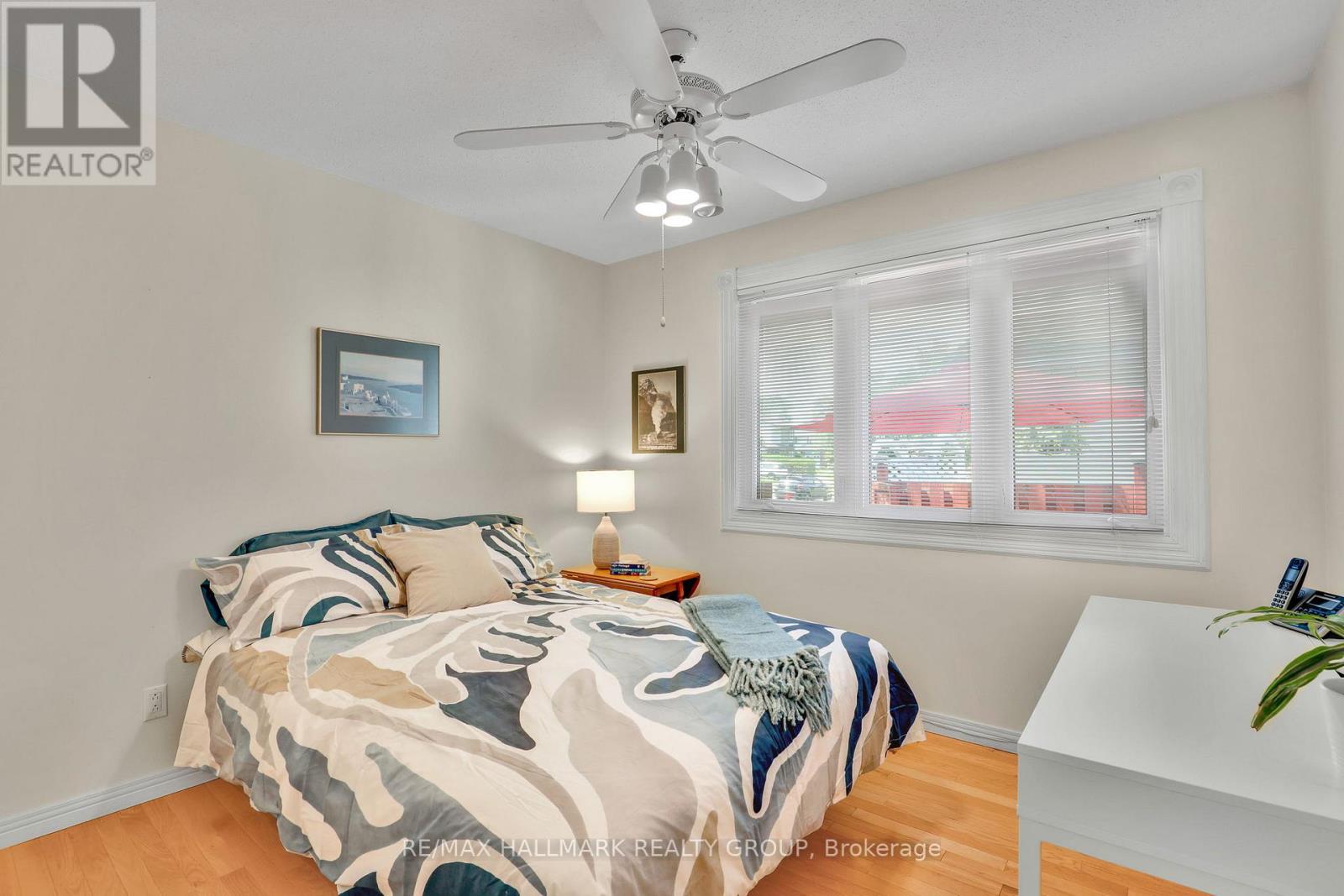 3242 ALBION ROAD S - 28