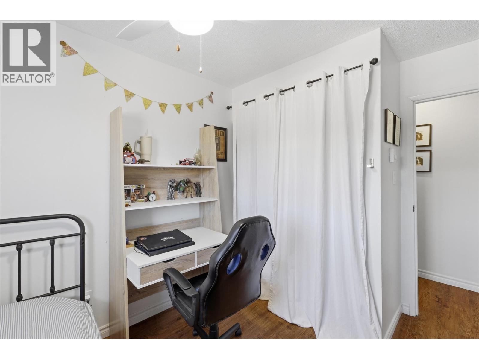 #55 1697 Greenfield Avenue - 23