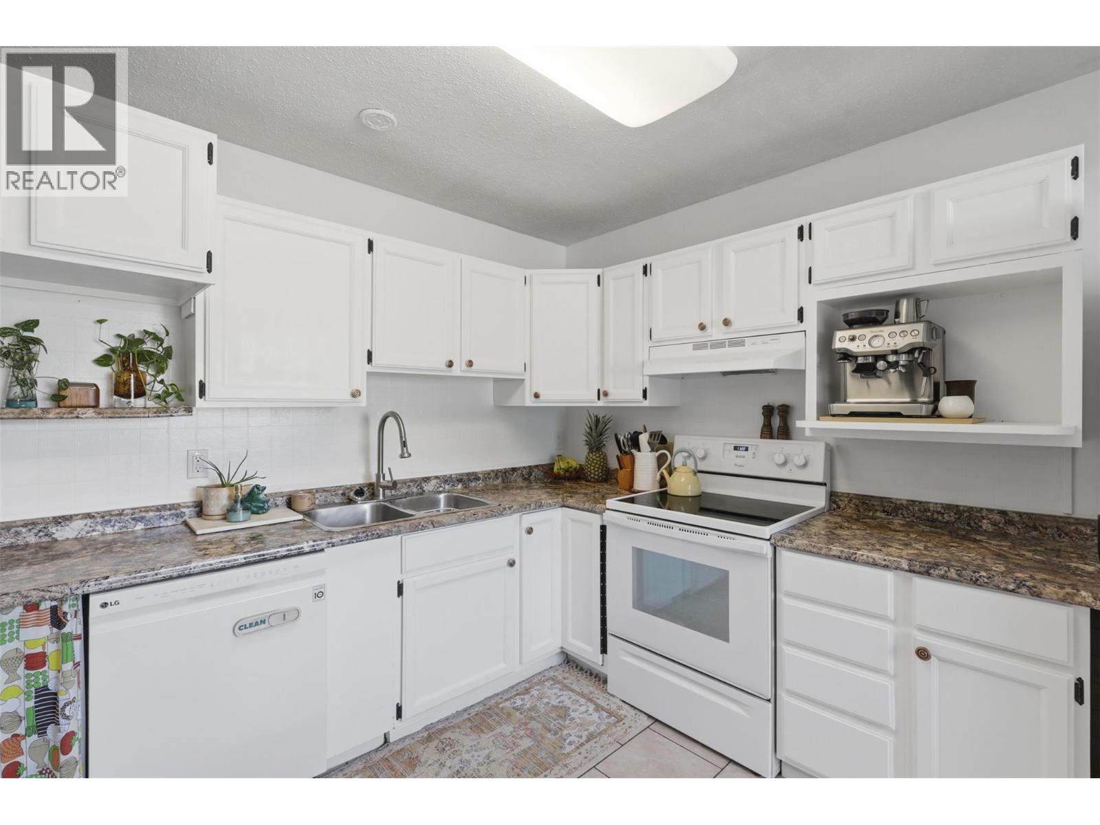 #55 1697 Greenfield Avenue - 10