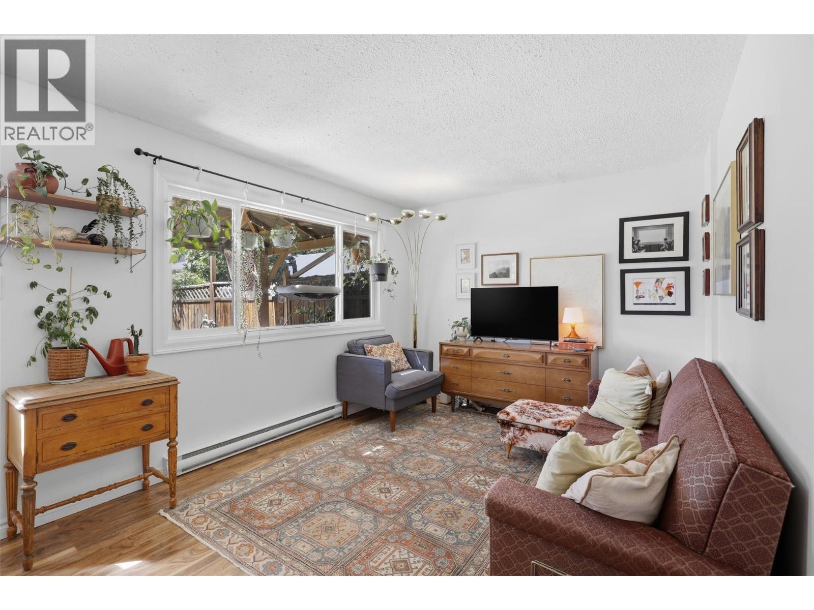 #55 1697 Greenfield Avenue - 5
