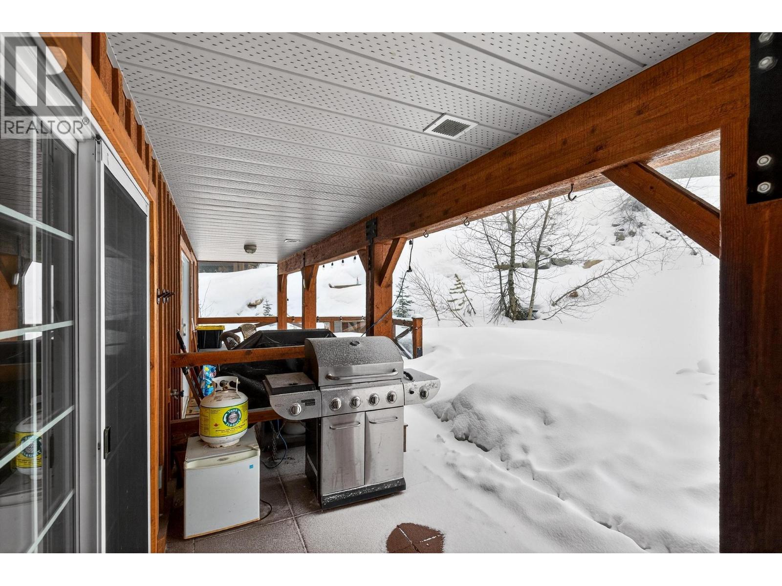 #13 220 Kettleview Road - 15