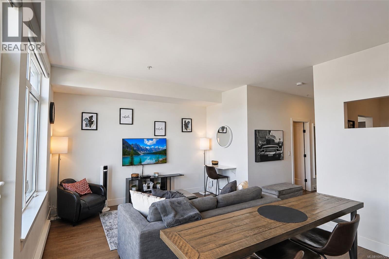#415 515 Chatham St - Image 12