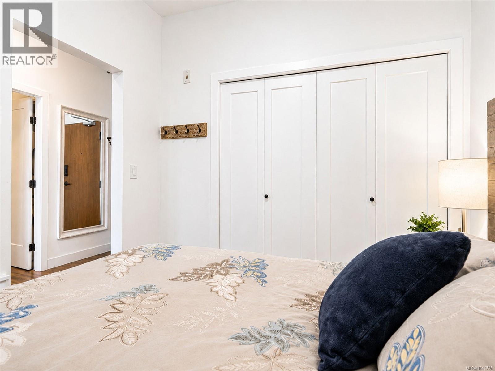 #415 515 Chatham St - Image 17