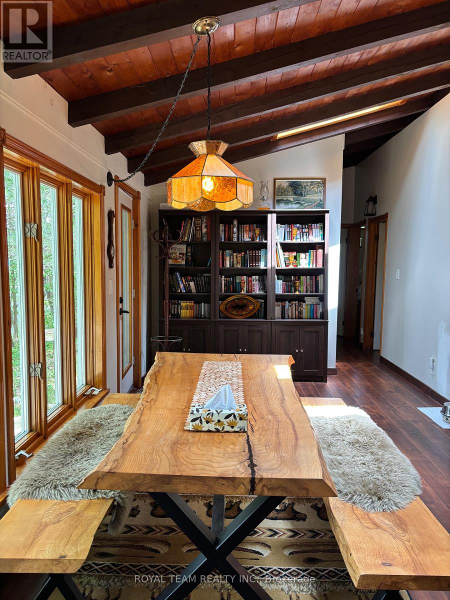 1851 DEEP BAY ROAD - 6