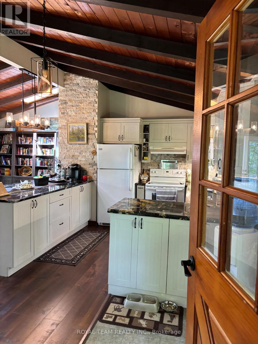1851 DEEP BAY ROAD - 8