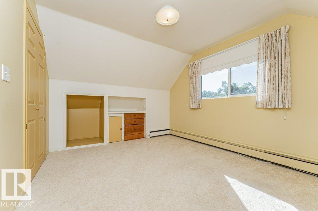 4 JUBILEE DR - 33