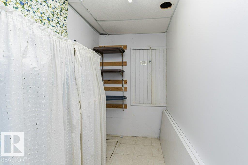 4 JUBILEE DR - 61