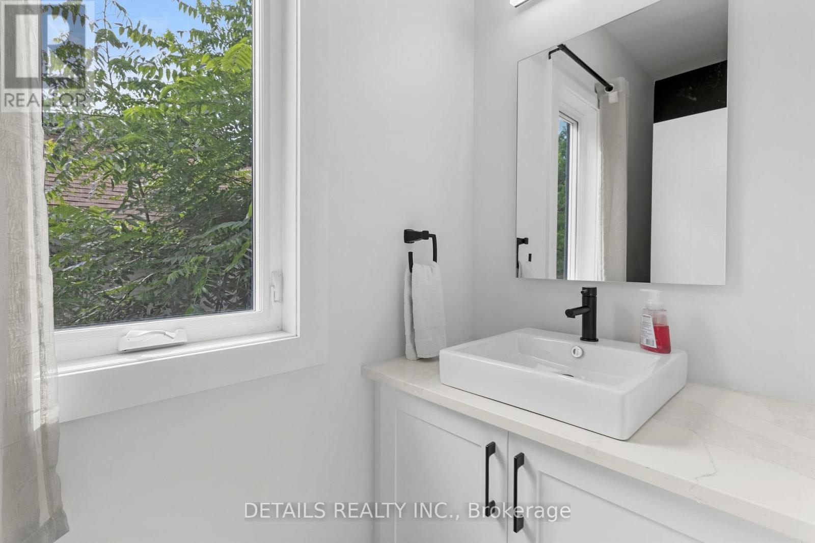 4 Bed, 4 Bath House for Sale in Ottawa – 2691 VIOLET STREET, Ottawa – MLS# X13496520 - Image 28