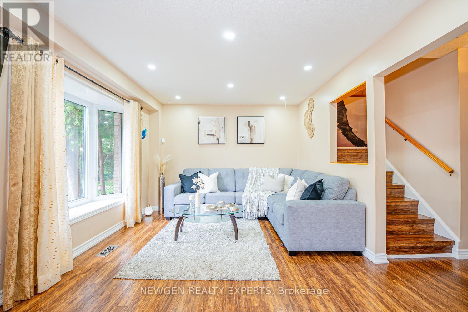1 WOLVERTON CRESCENT - 12