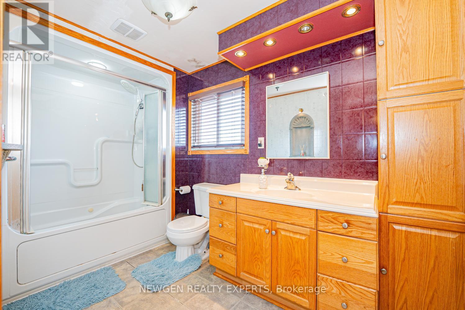 1 WOLVERTON CRESCENT - 29