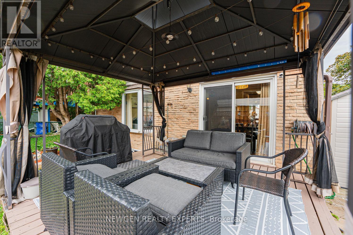 1 WOLVERTON CRESCENT - 39