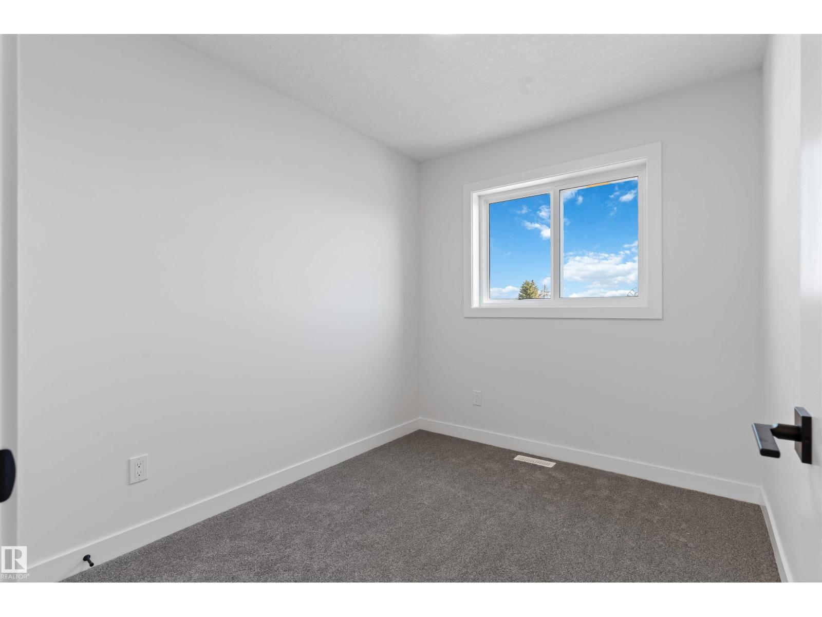 12427 47 ST NW - 18