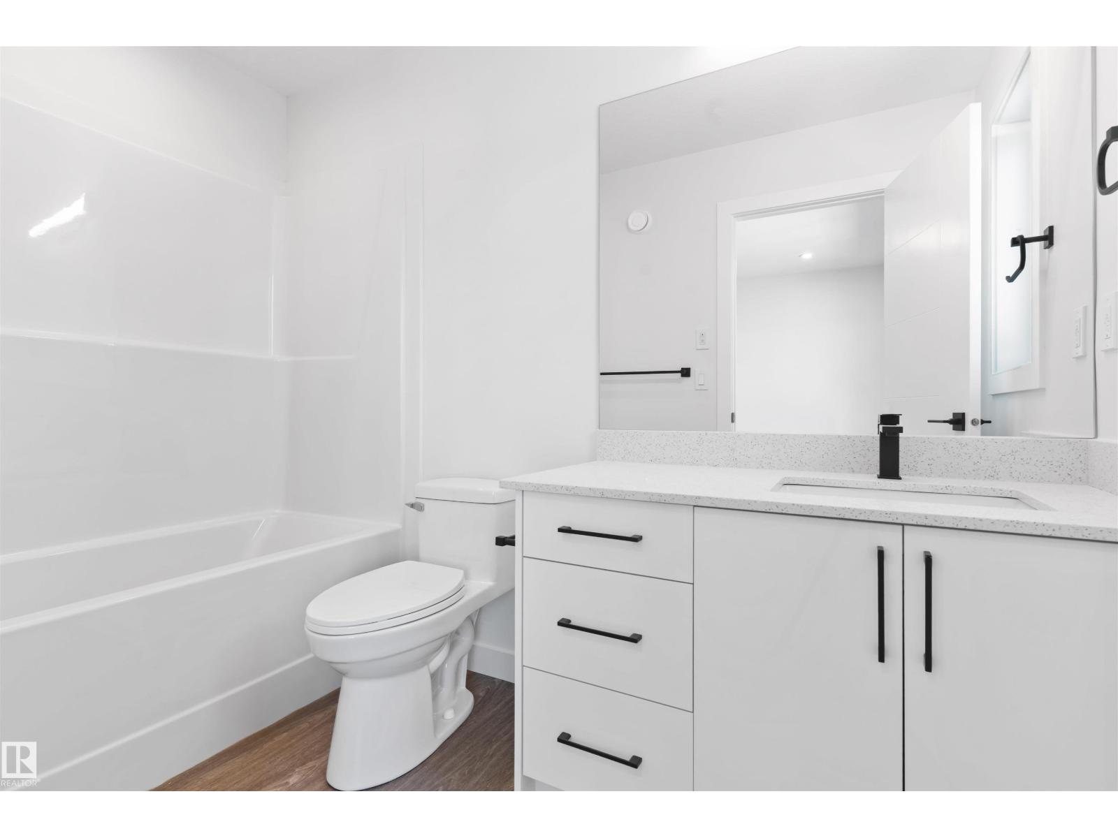 12427 47 ST NW - 24