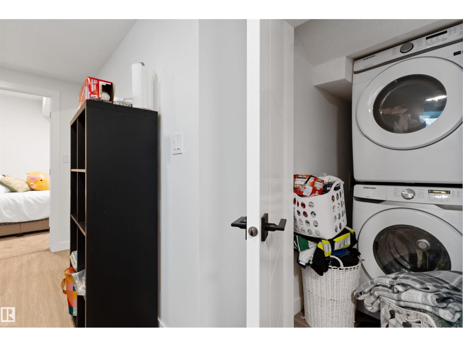 12427 47 ST NW - 30