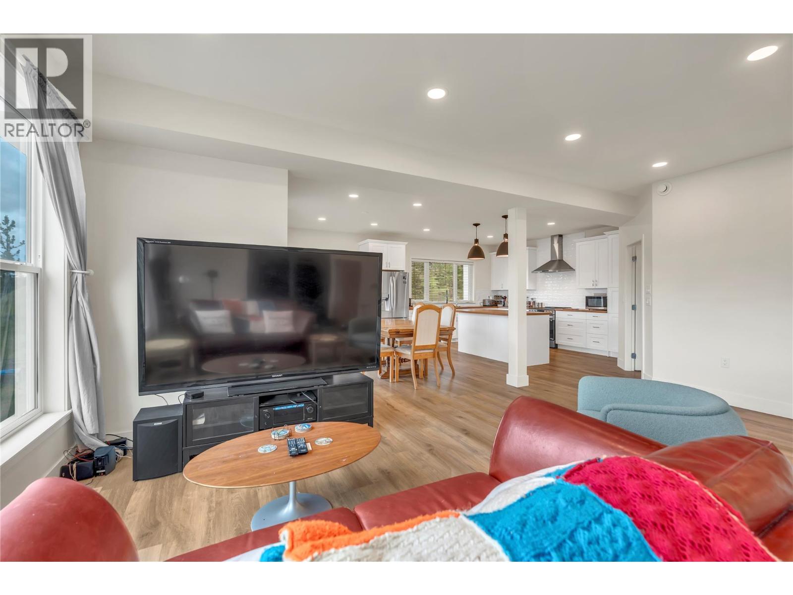 318 Hidden Valley Road - 14