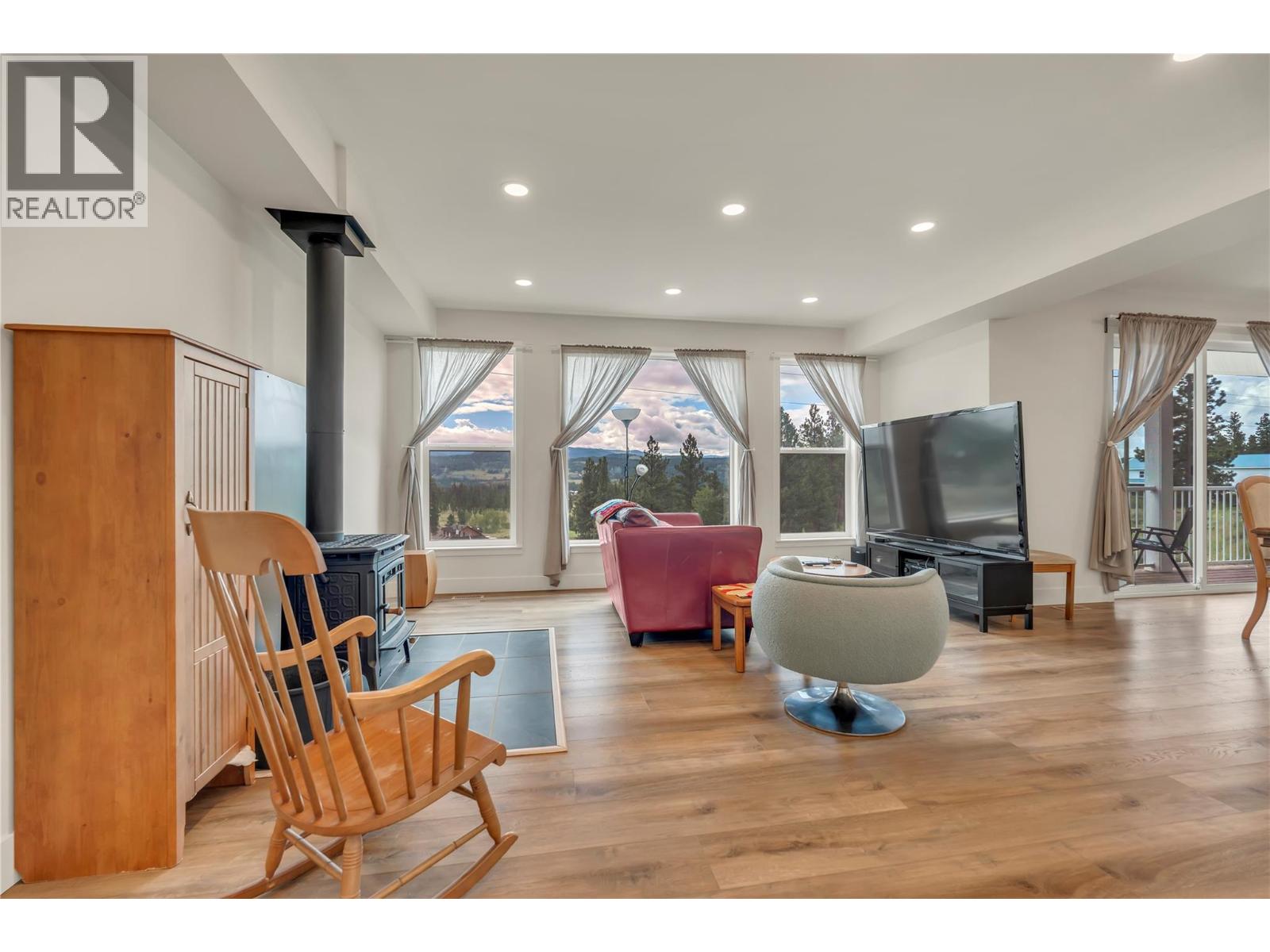 318 Hidden Valley Road - Image 13