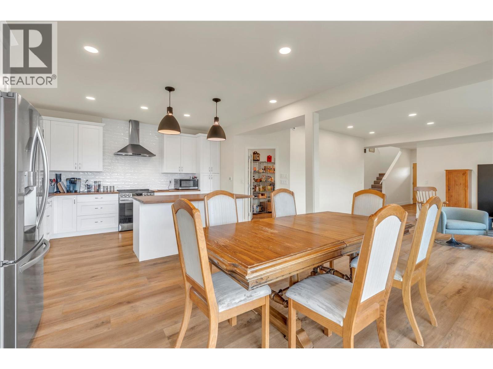 318 Hidden Valley Road - 10