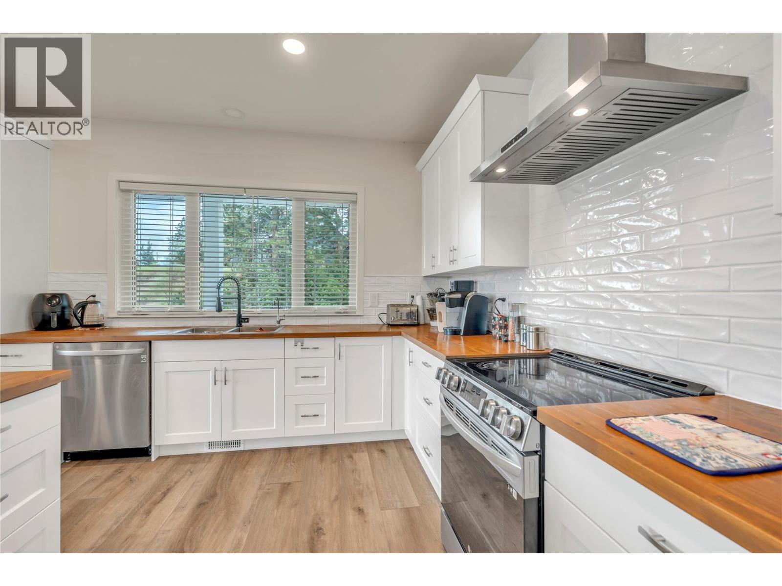 318 Hidden Valley Road - 6