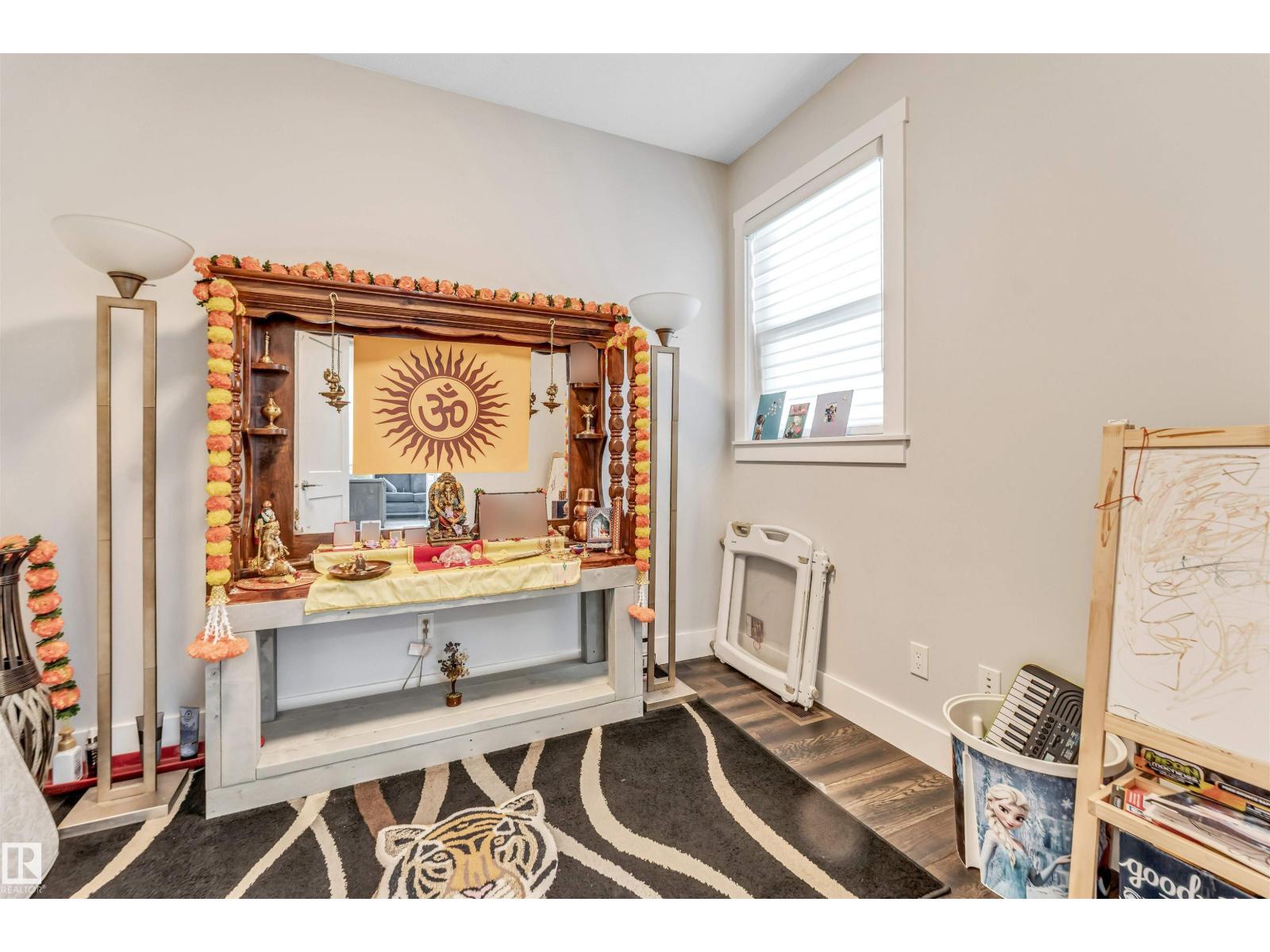 8516 216 ST NW - 17
