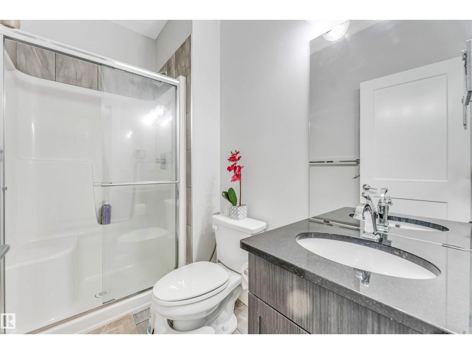 8516 216 ST NW — photo 34