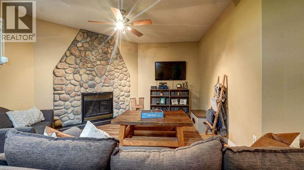 106 Derochie Drive W — photo 28