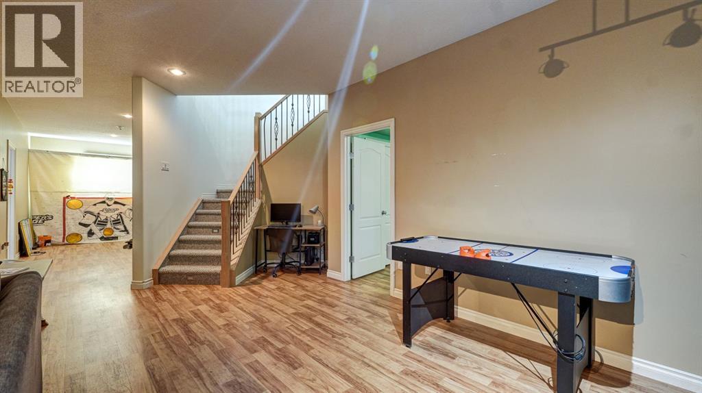 106 Derochie Drive W — photo 30