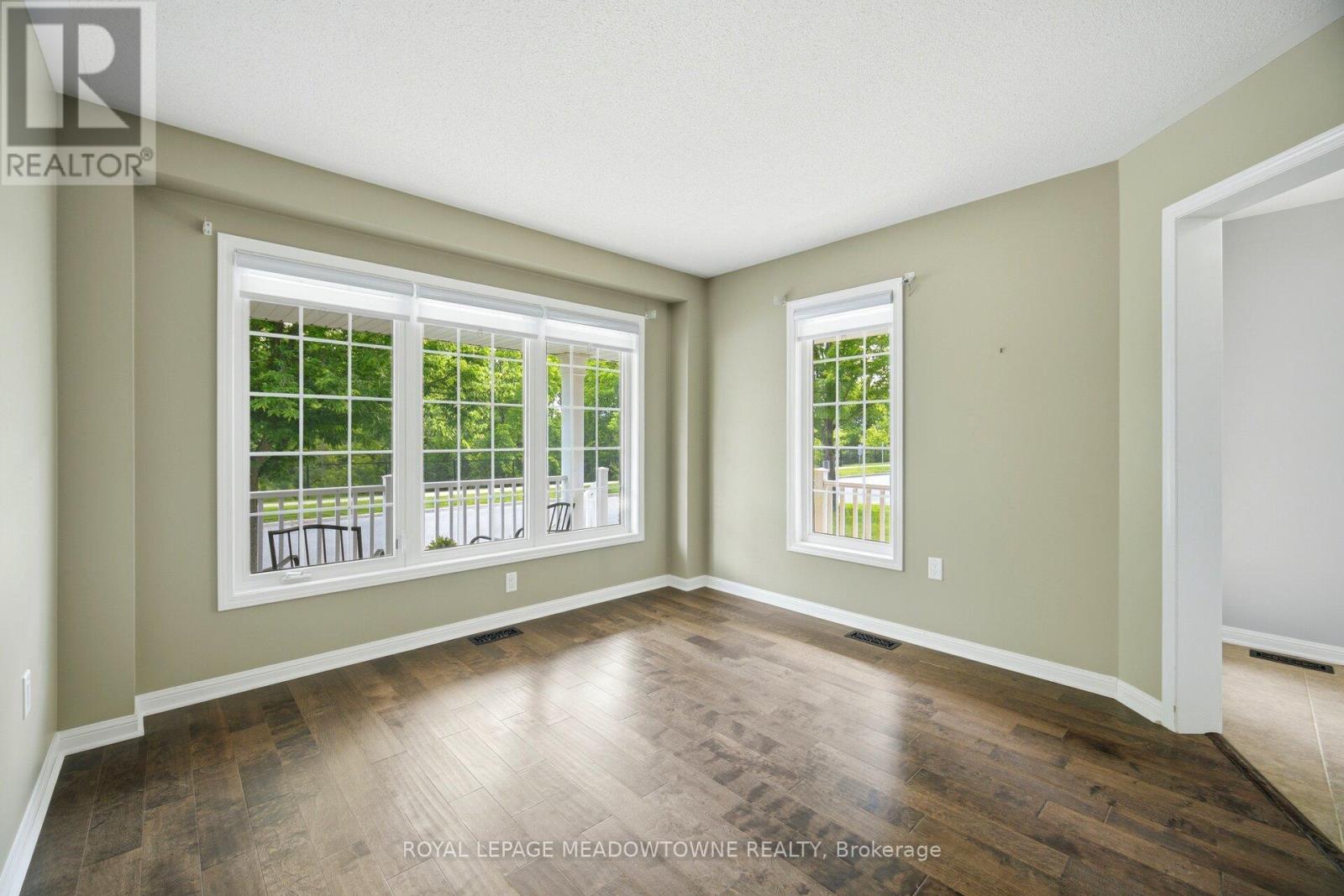 214 JOHN W. TAYLOR AVENUE W - 10