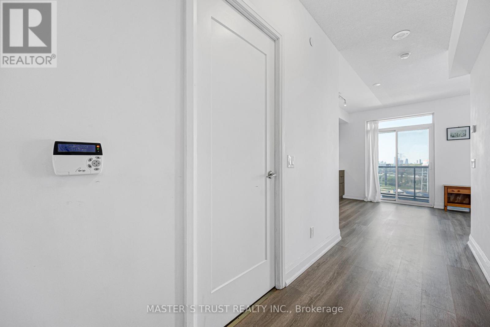 ##1109 56 ANNIE CRAIG DRIVE - 8