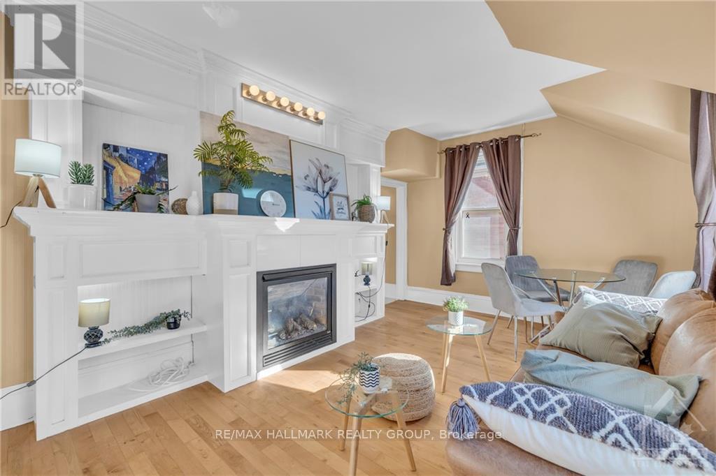 15 ELMSLEY ST N STREET, Smiths Falls — photo 3