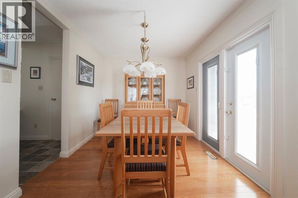 100 Caldwell Crescent — photo 12