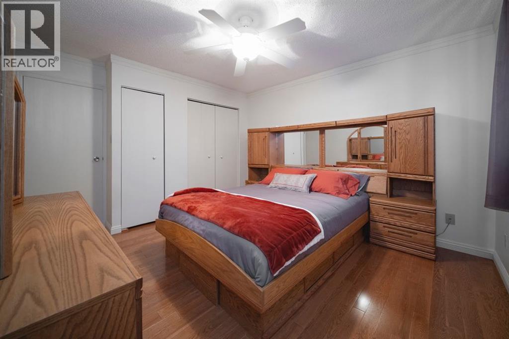 100 Caldwell Crescent — photo 21