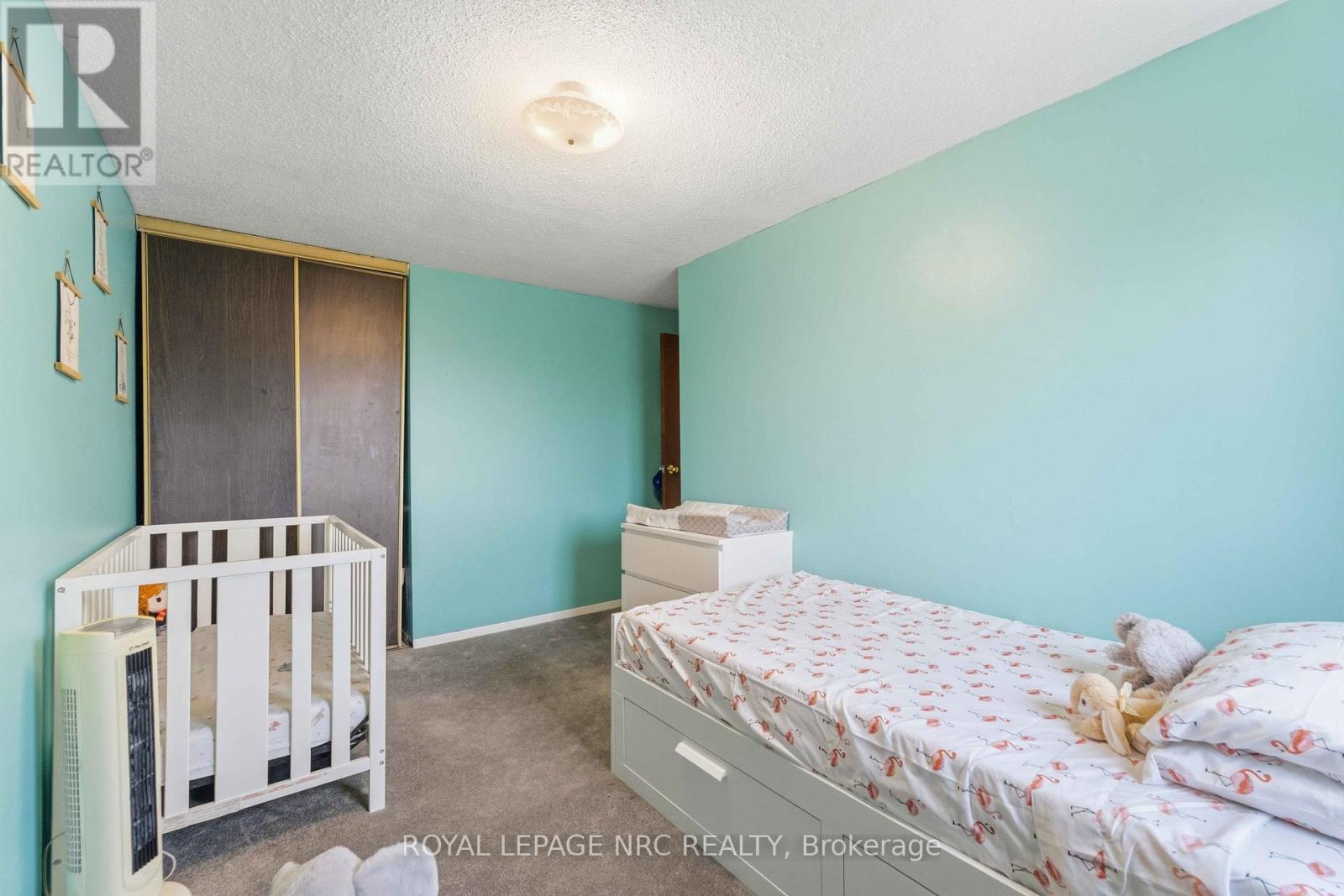 27 CANTERBURY DRIVE - 17