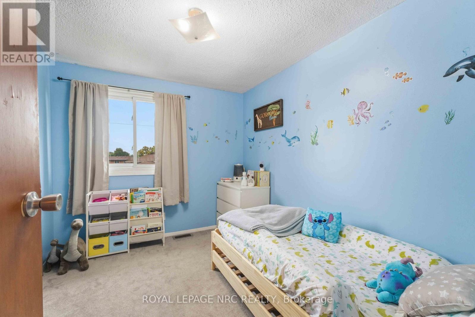 27 CANTERBURY DRIVE - 18