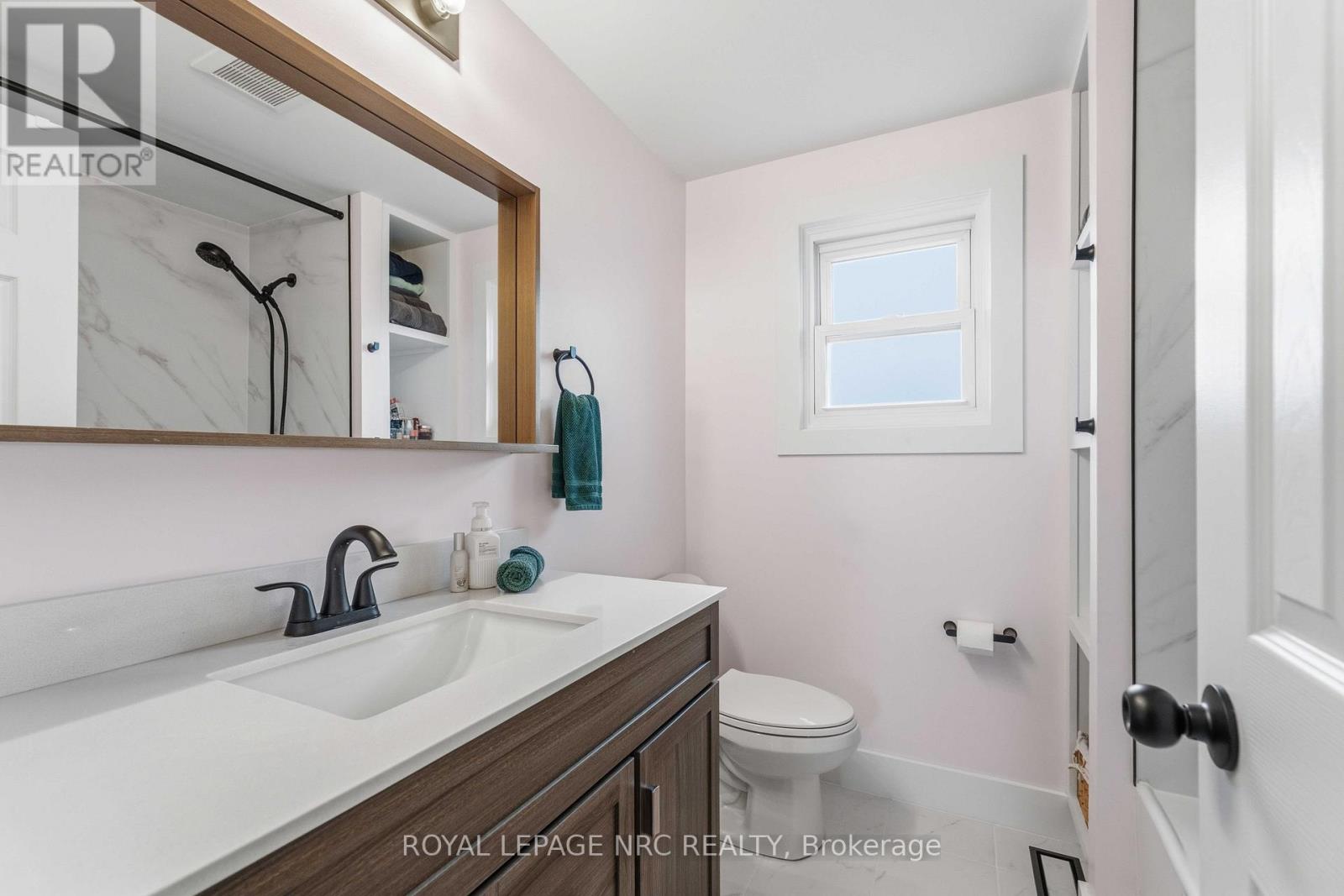 27 CANTERBURY DRIVE - 20