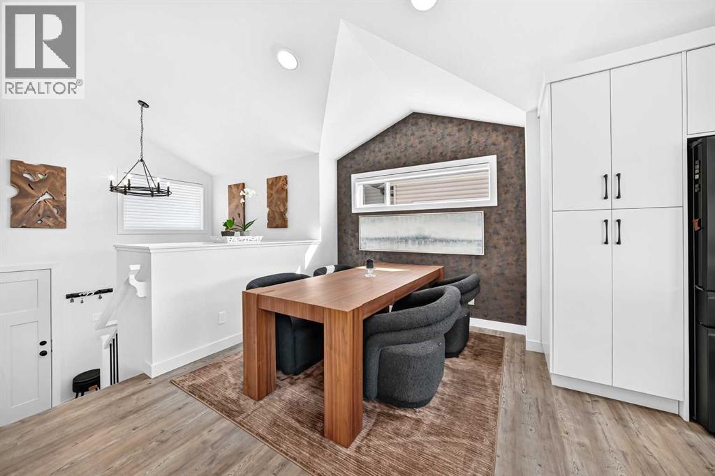14 Ian Way — photo 14