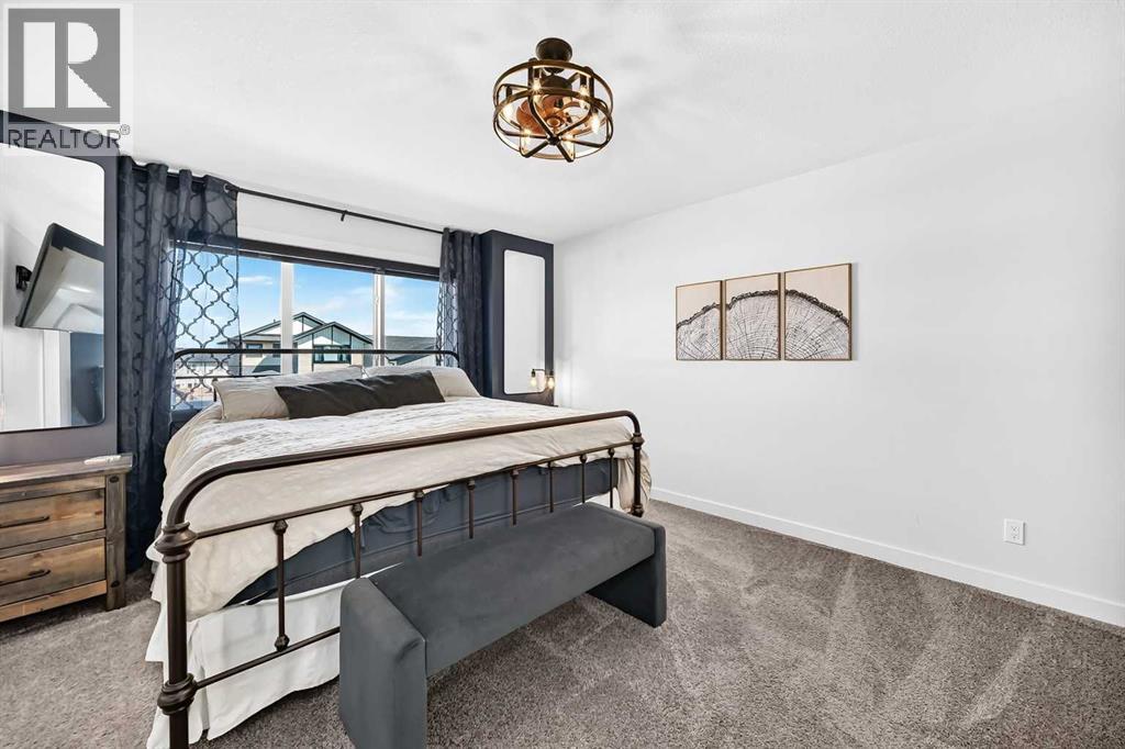 14 Ian Way — photo 17