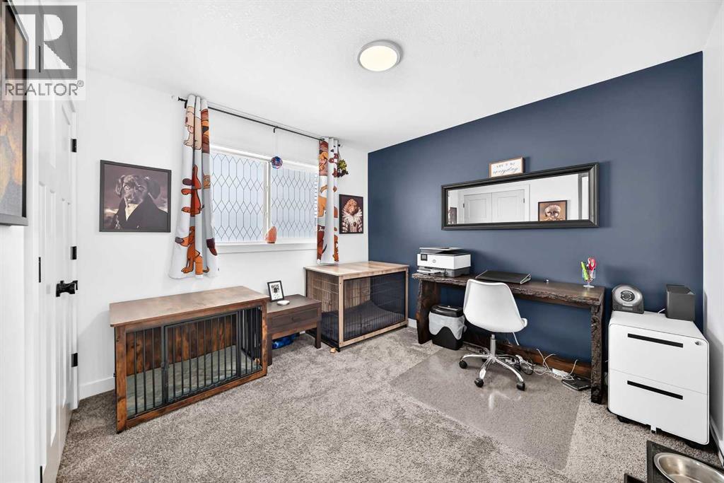 14 Ian Way — photo 20