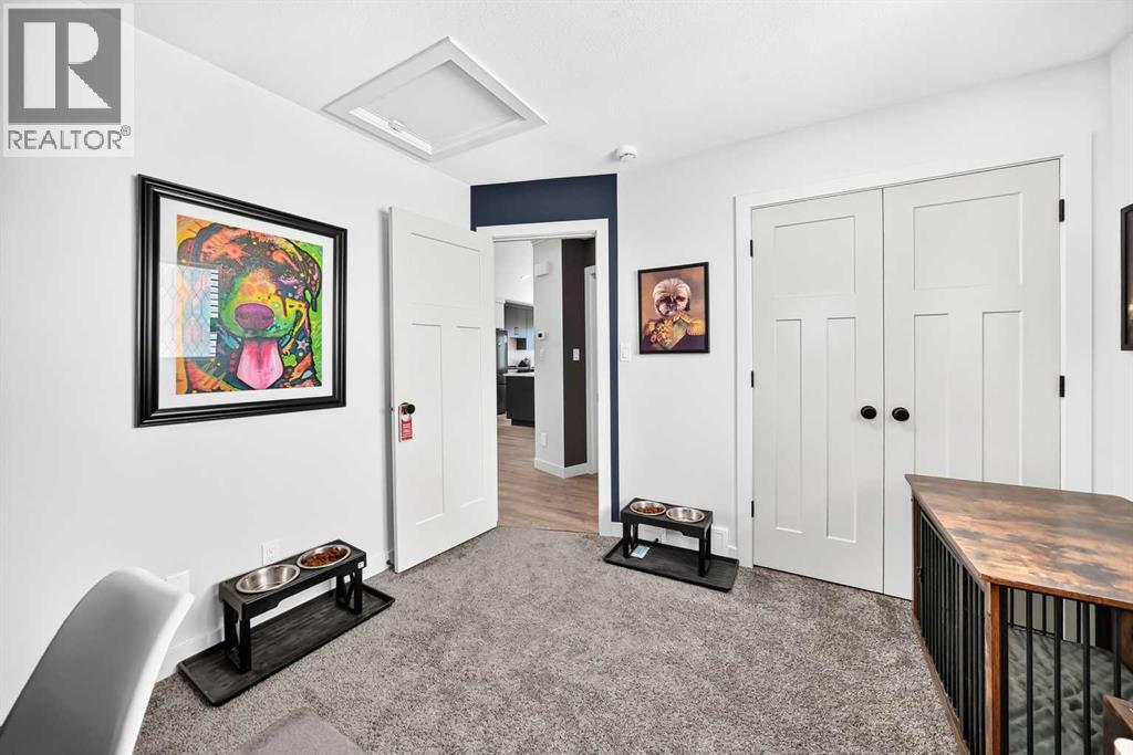 14 Ian Way — photo 21