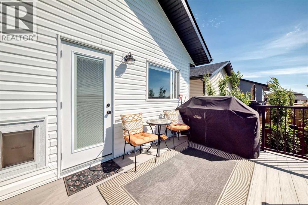 14 Ian Way — photo 35