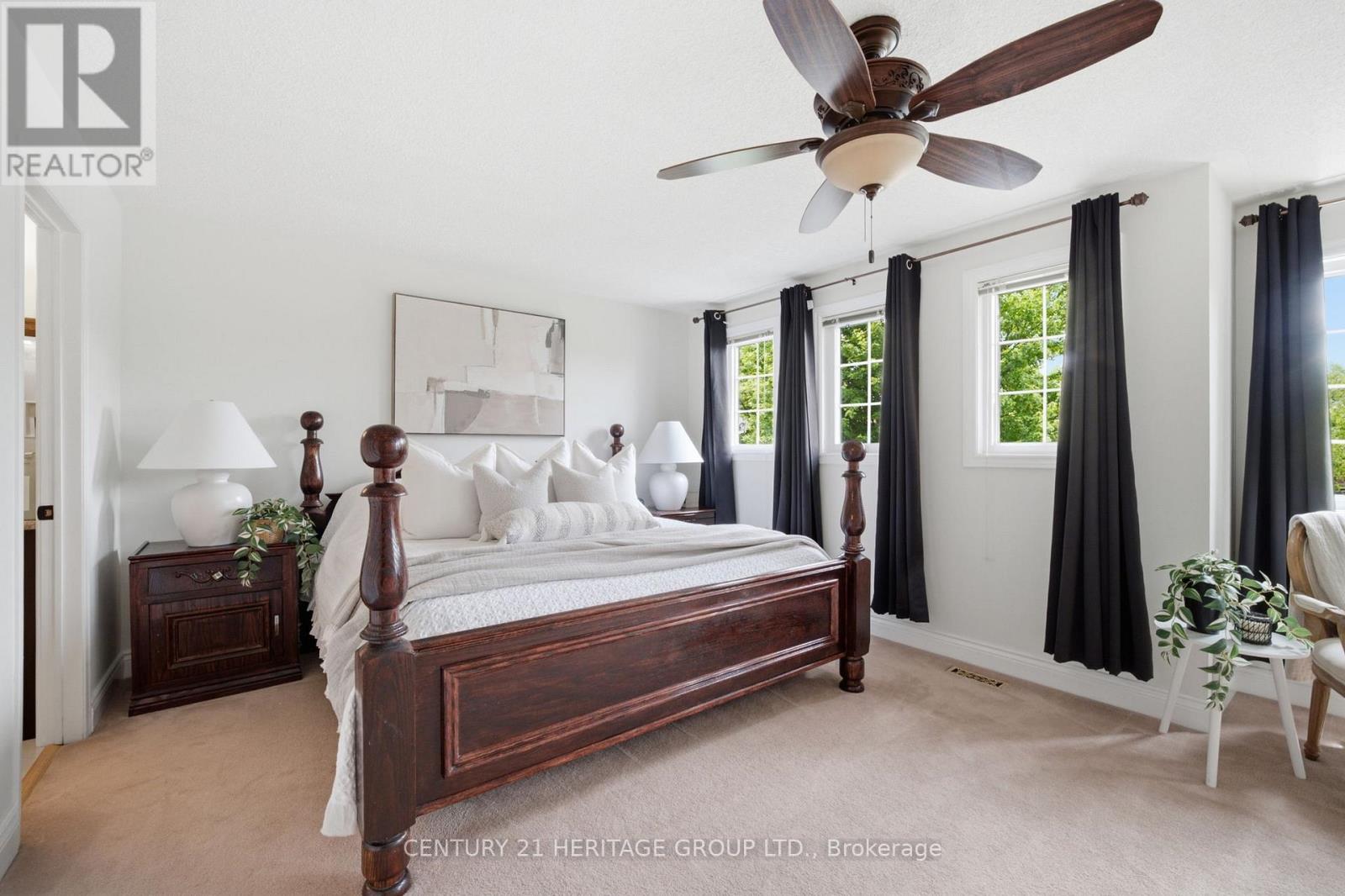 28 TAYWOOD COURT - 23