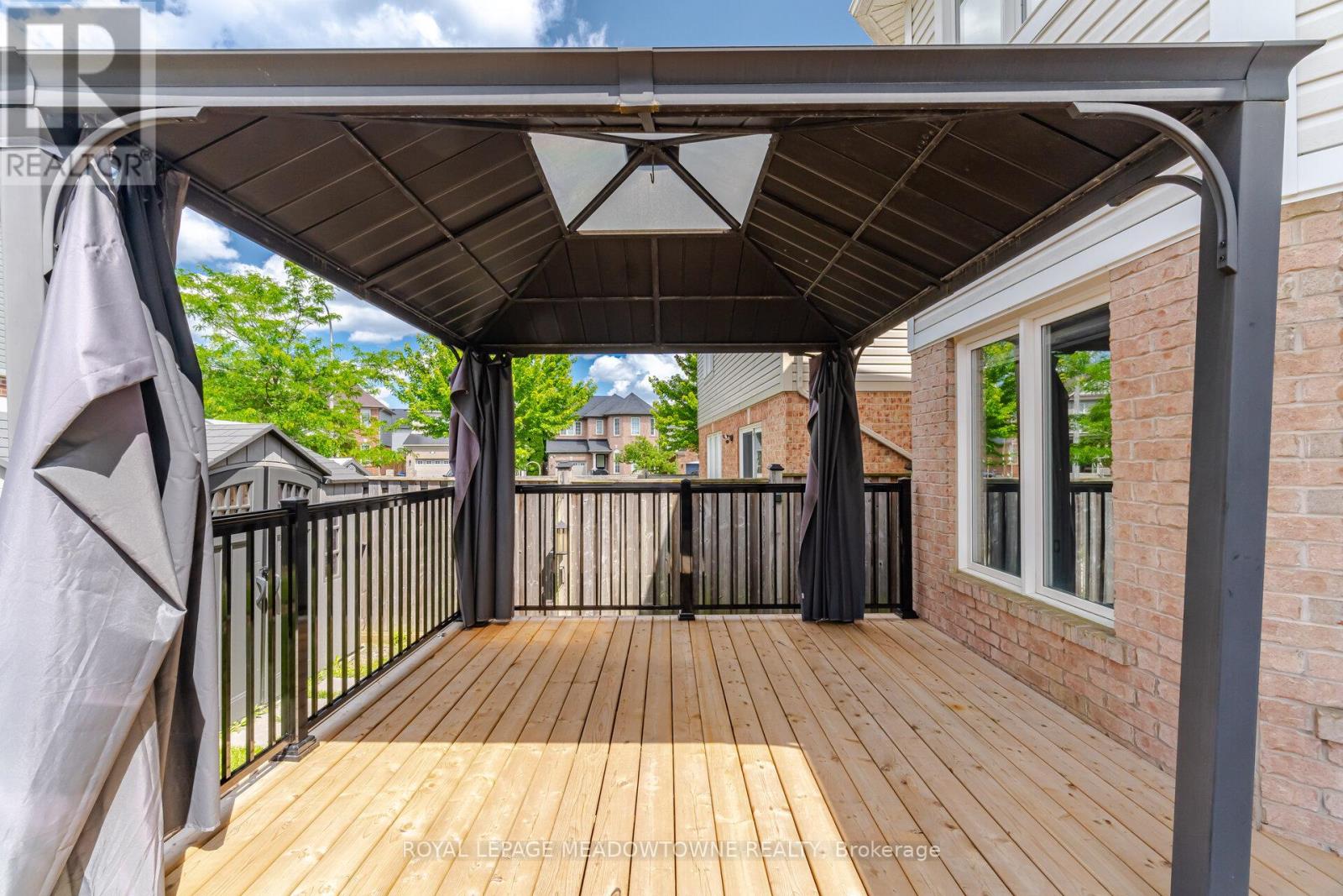 214 JOHN W. TAYLOR AVENUE W - 42