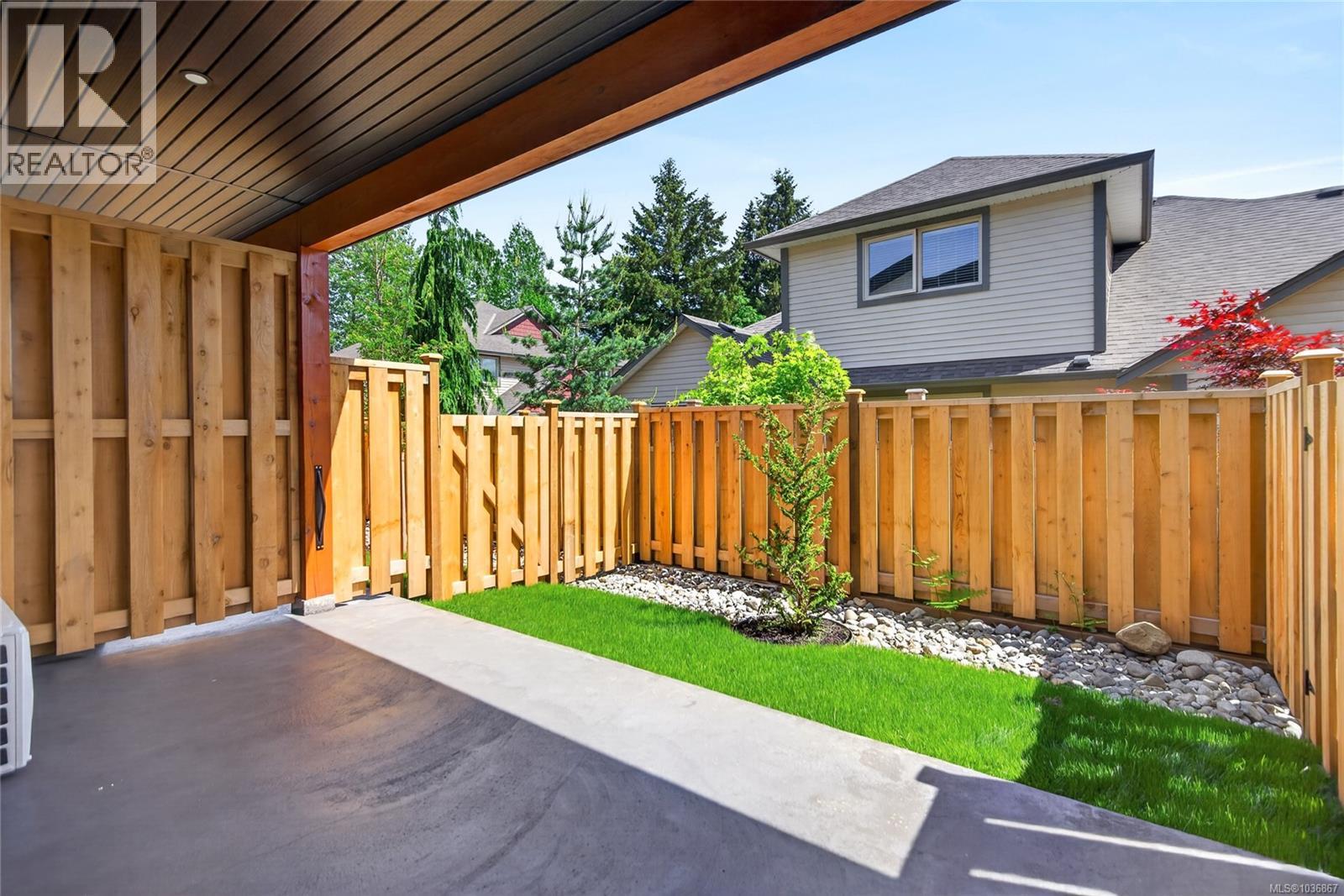 #5 1590 Piercy Ave - 18