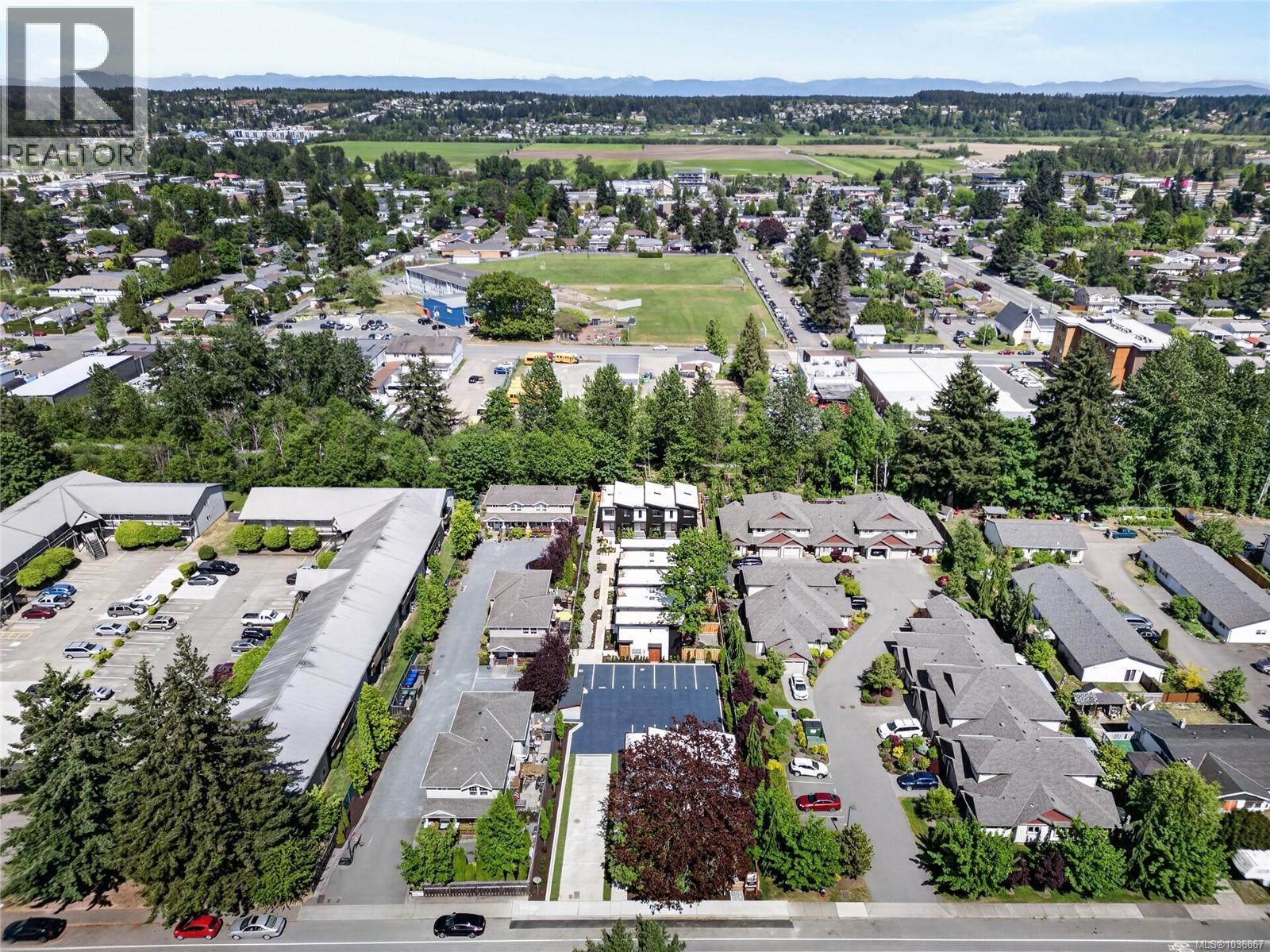 #5 1590 Piercy Ave - 34