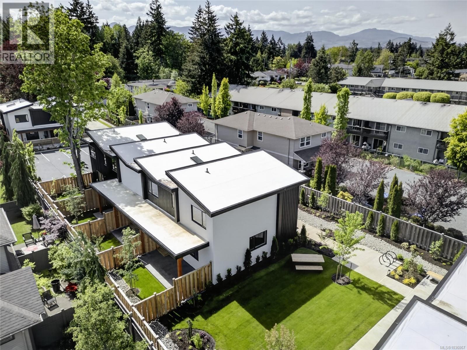 #5 1590 Piercy Ave - 43