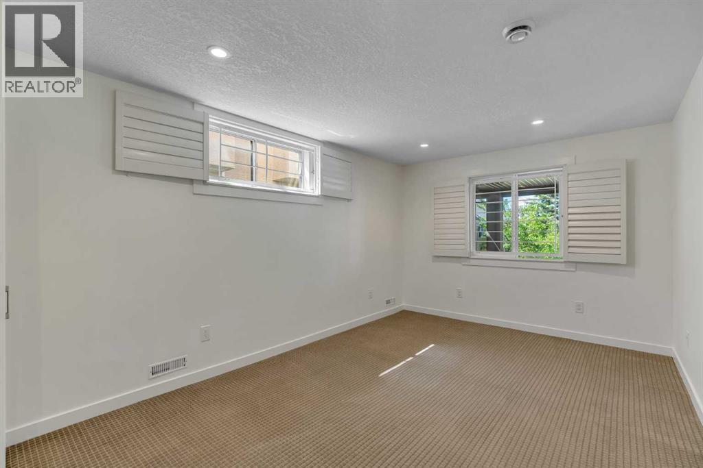 9 Cresthaven Way SW — photo 47