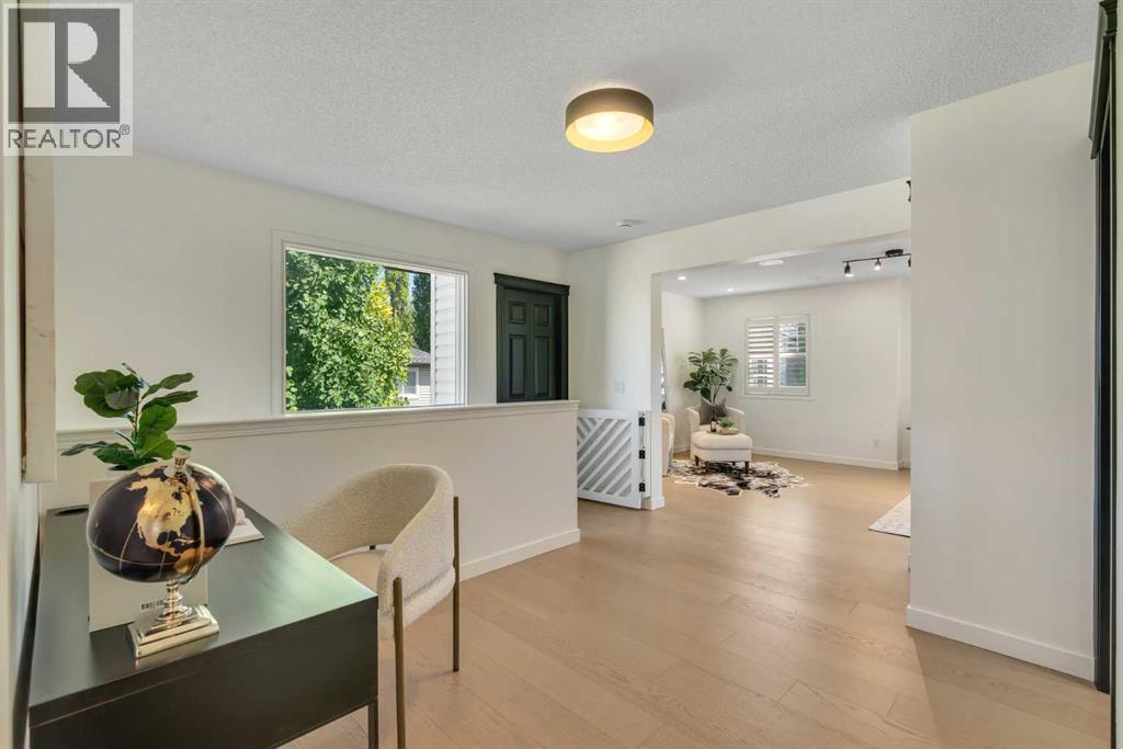 9 Cresthaven Way SW — photo 34