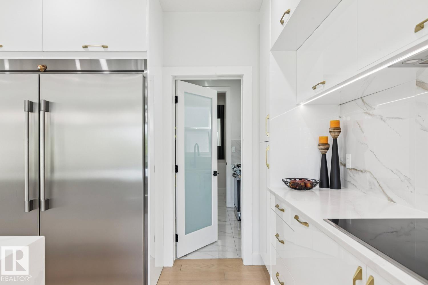 1395 155 ST SW - 19