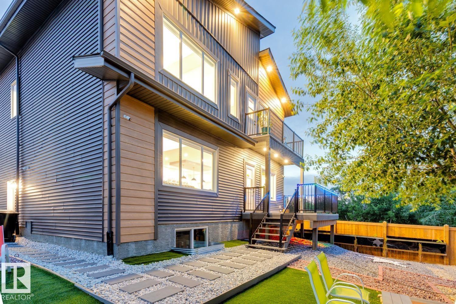1395 155 ST SW - 47