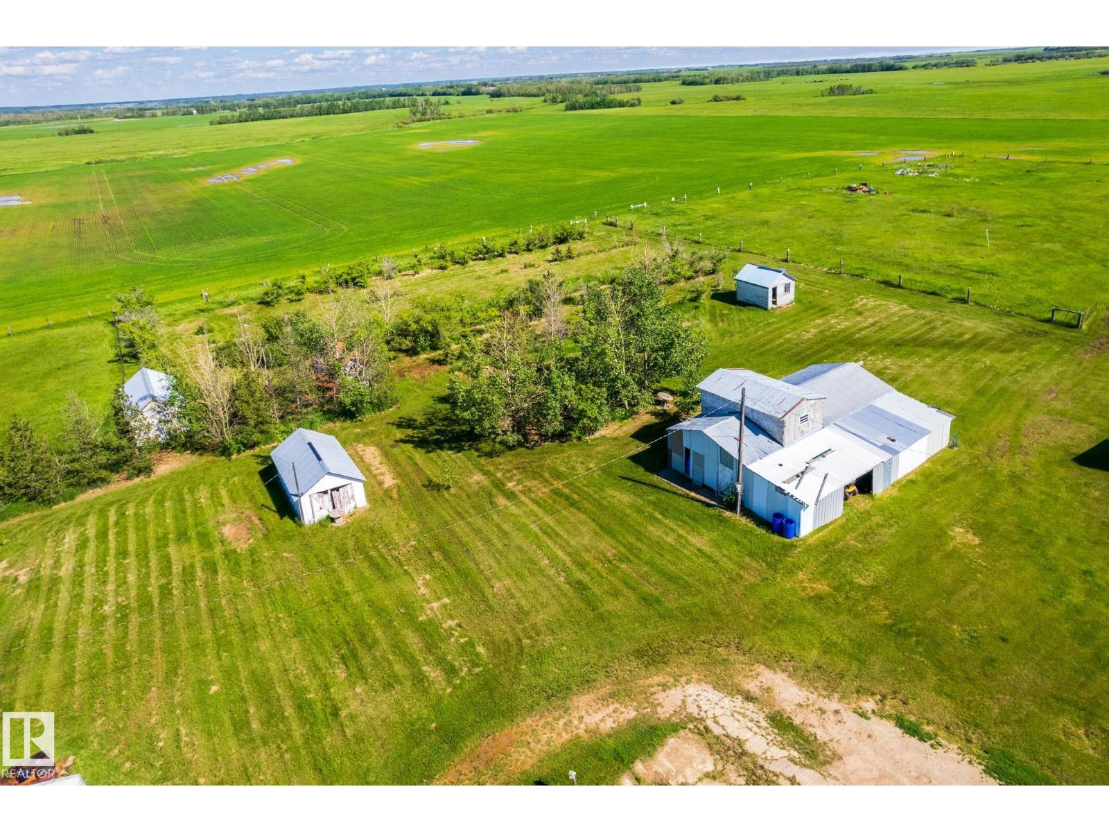 551027 Range Road 193 - 4