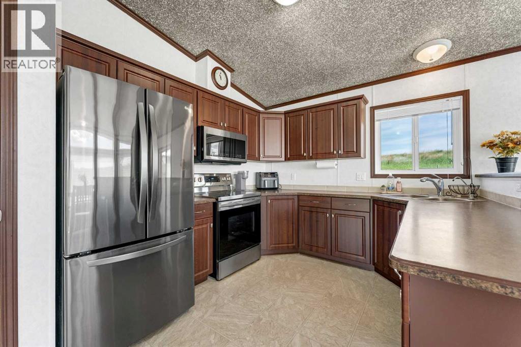 7308 Township Road 124 — photo 14